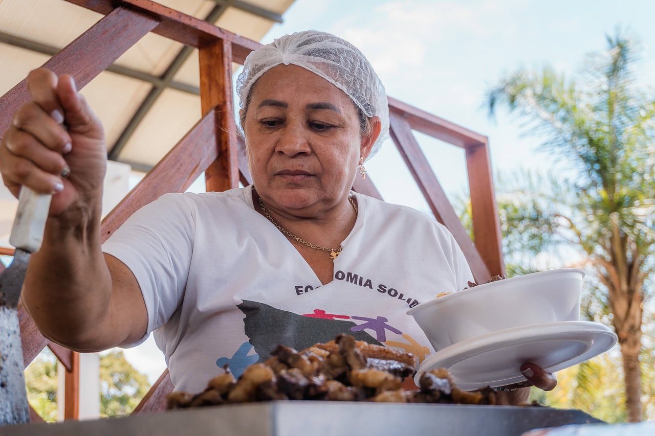 Empreendedores da Economia Solidária oferecem opções da gastronomia durante Marcha para Jesus