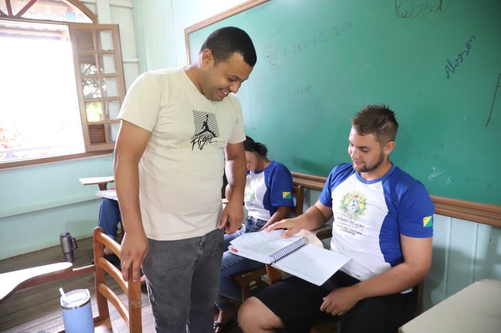Estado convoca profissionais da Educação para entrega de documentos e contratação temporária