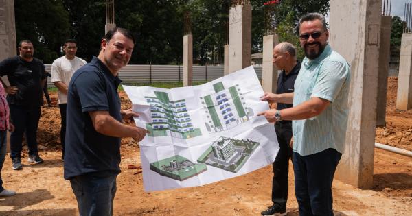 Senador Alan Rick vistoria obras da nova Vila Militar do Exército