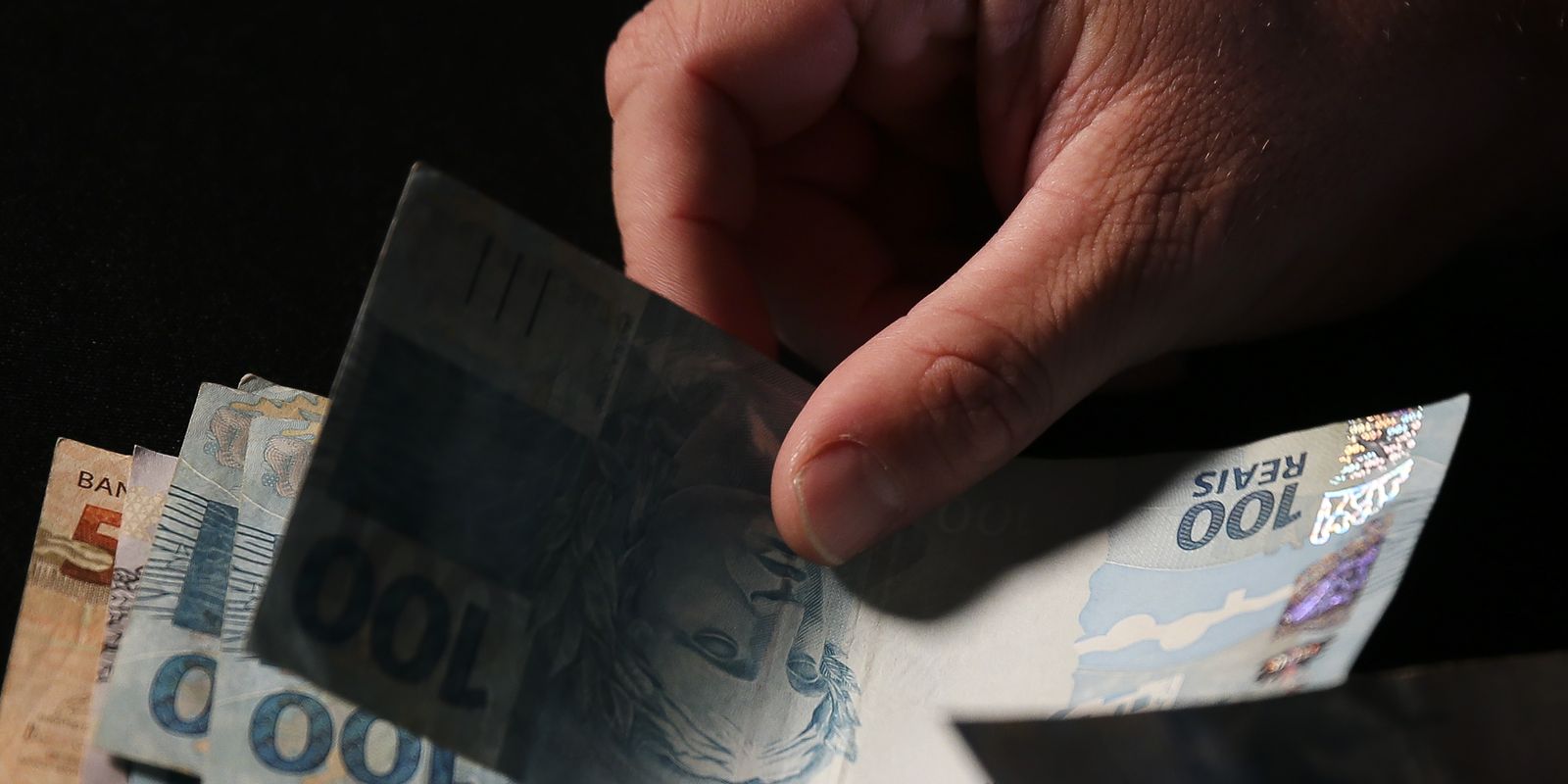 Justiça libera R$ 1,4 bilhão do INSS; veja quem recebe