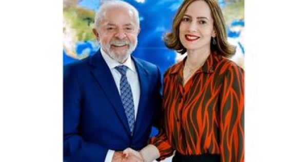 Servidora Ana Cristina Viana assume comando do INSS