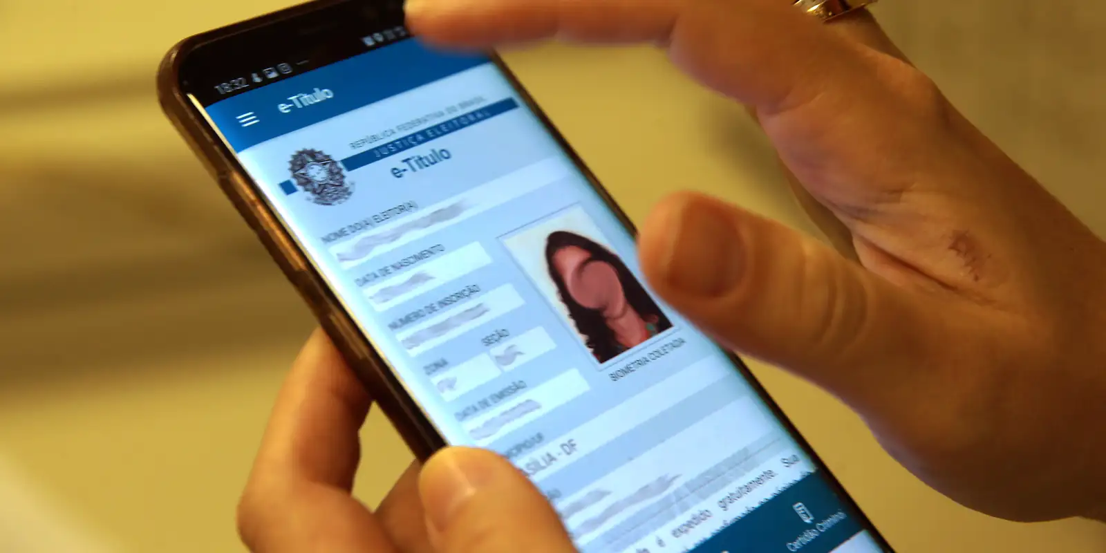 TRE-RJ promove mutirão para eleitores regularizarem título